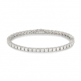 White Gold Princess Cut Diamond Line Bracelet 8.94ct White Gold Princess Cut Diamond Line Bracelet 8.94ct
